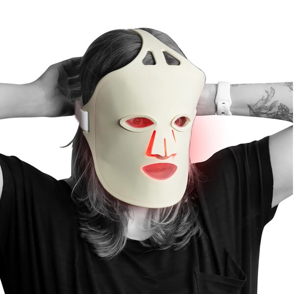 Fringe Light Therapy Face Mask