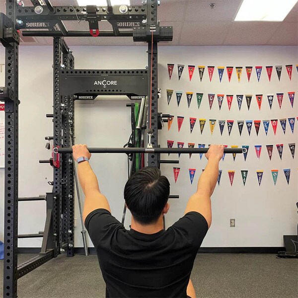ANCORE Straight Bar lat pulldowns